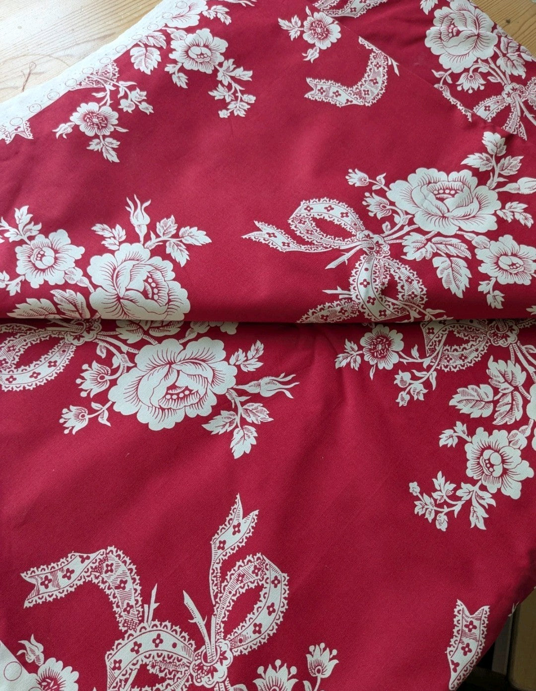 Vintage Laura Ashley Fabric Cherry Red Roses and Ribbons 8 x 1.35 m 2004