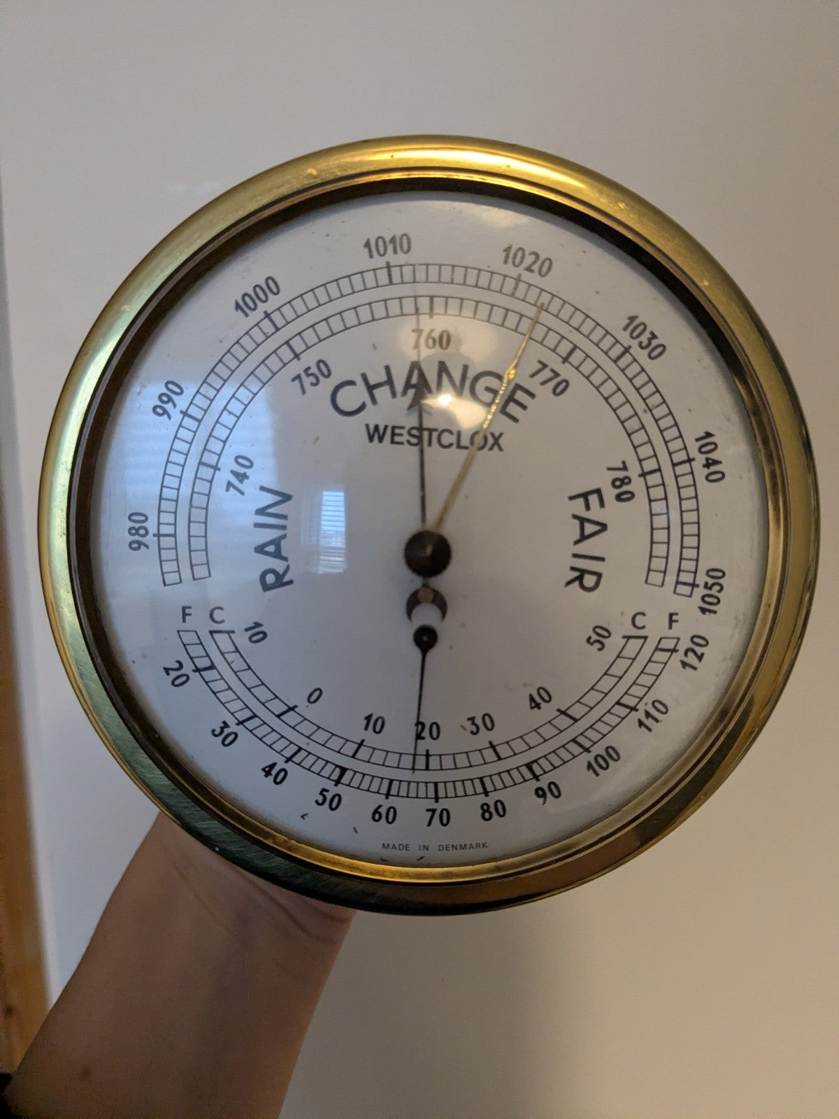 Westclox Wall Mounted Barometer Thermometer Home Weather Brass 6 x 2 in