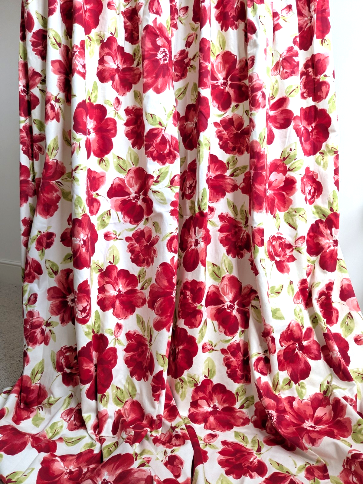 Laura Ashley Single Curtain W88 x L71 in / 226 x 182cm Bright Red Floral Lined