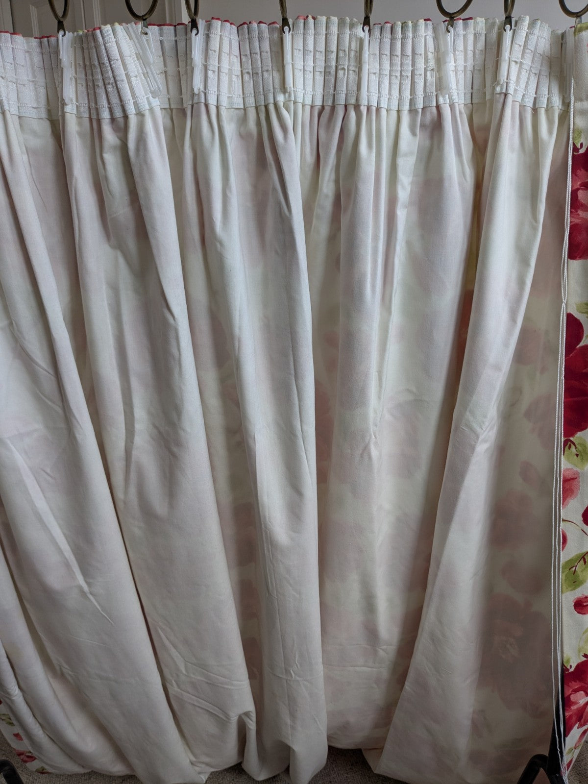 Laura Ashley Single Curtain W88 x L71 in / 226 x 182cm Bright Red Floral Lined