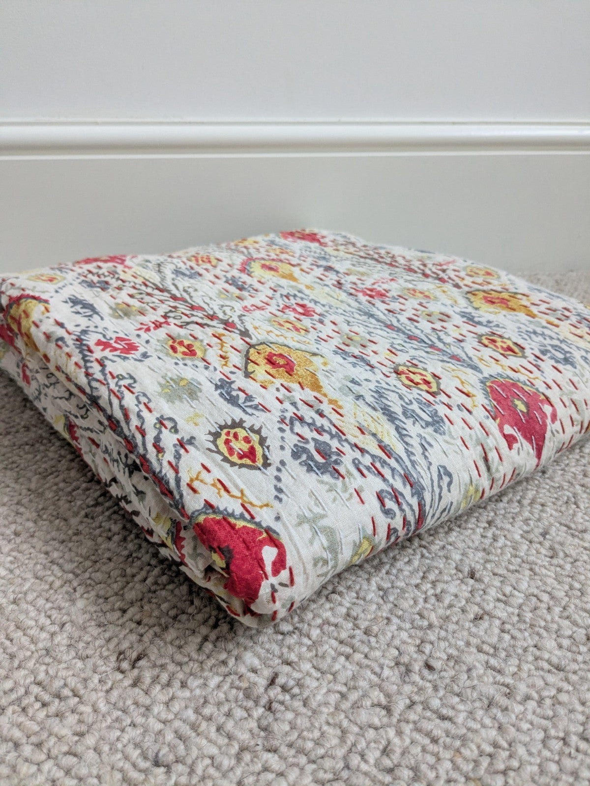 Single Door Curtain Quilted Kantha Throw Pencil W134 x 206 cm Red Yellow READ D.