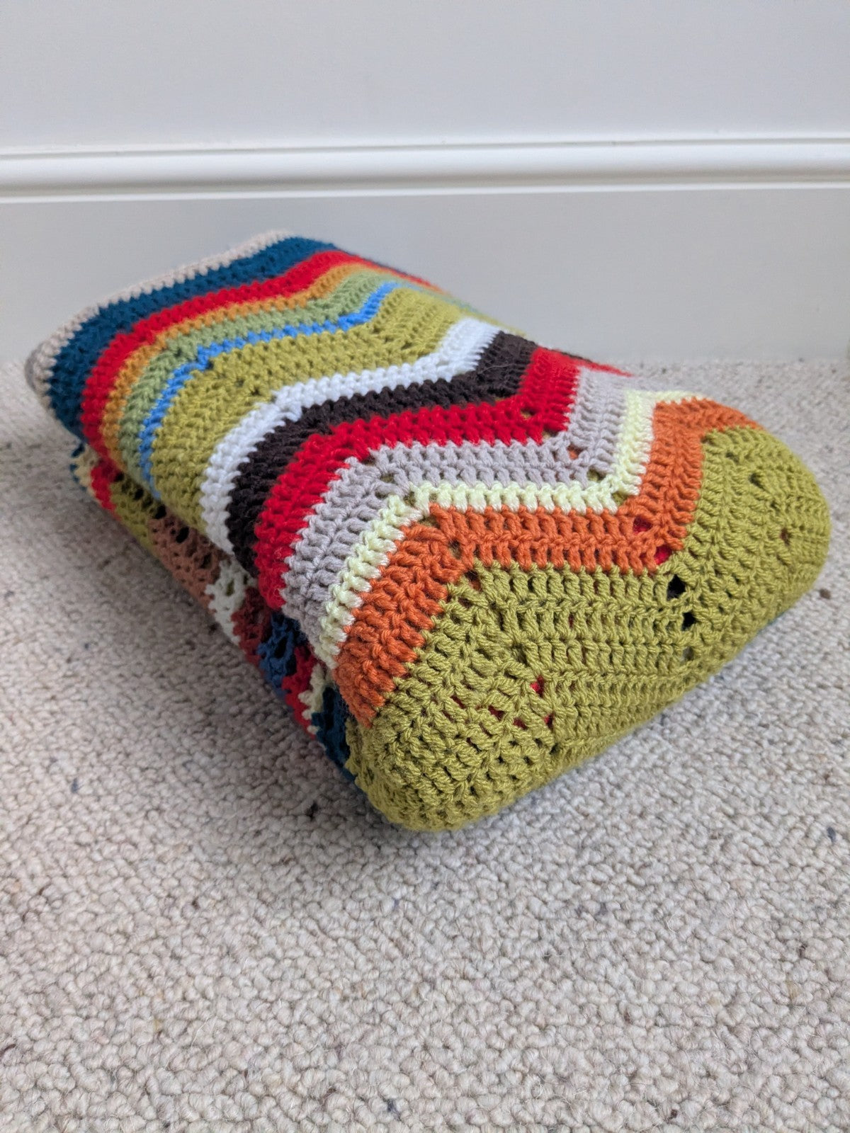 Handmade Crochet Blanket Chevron Multicoloured Zig Zags 150 x 130 cm Bright 