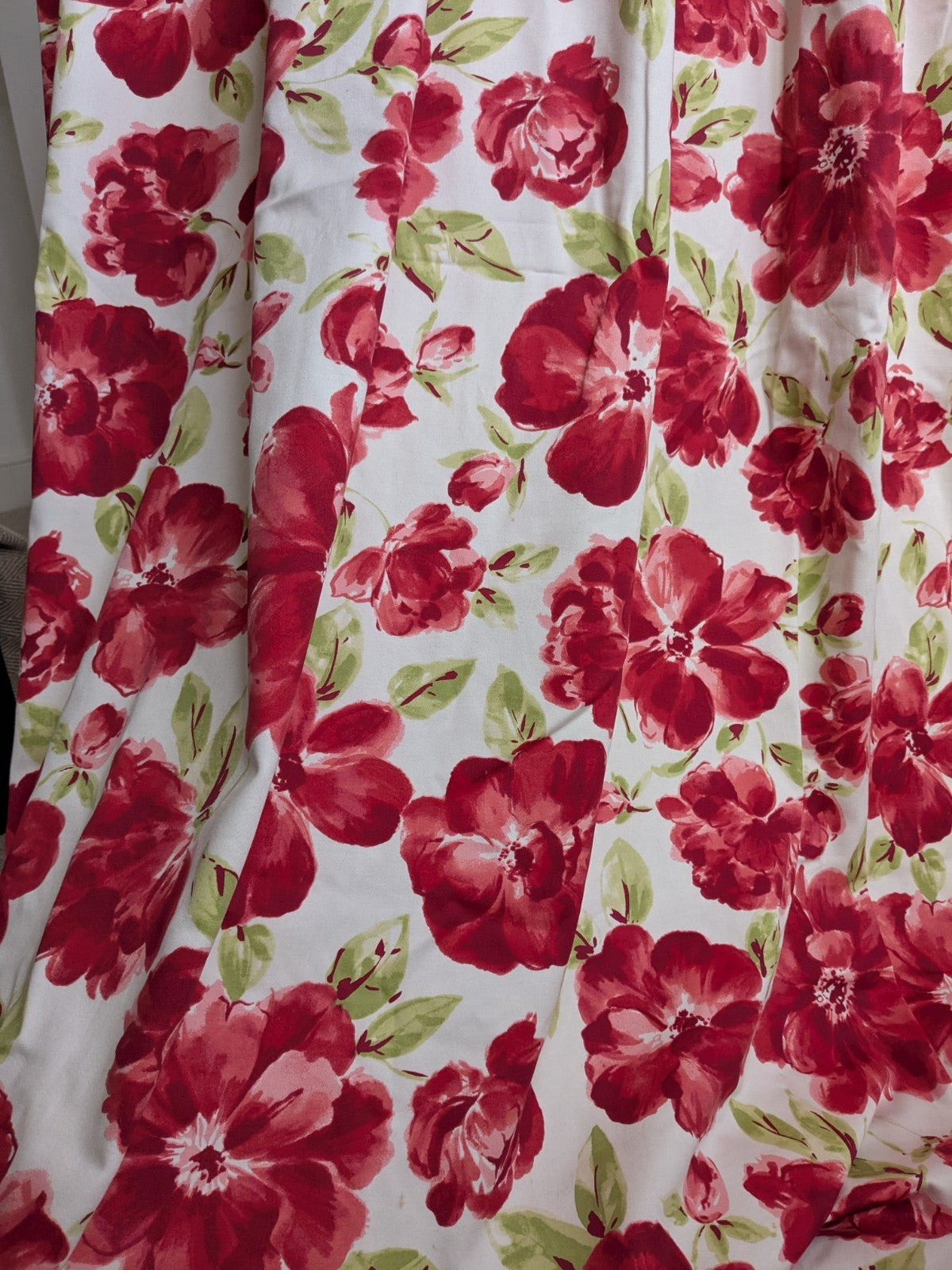Laura Ashley Single Curtain W88 x L71 in / 226 x 182cm Bright Red Floral Lined