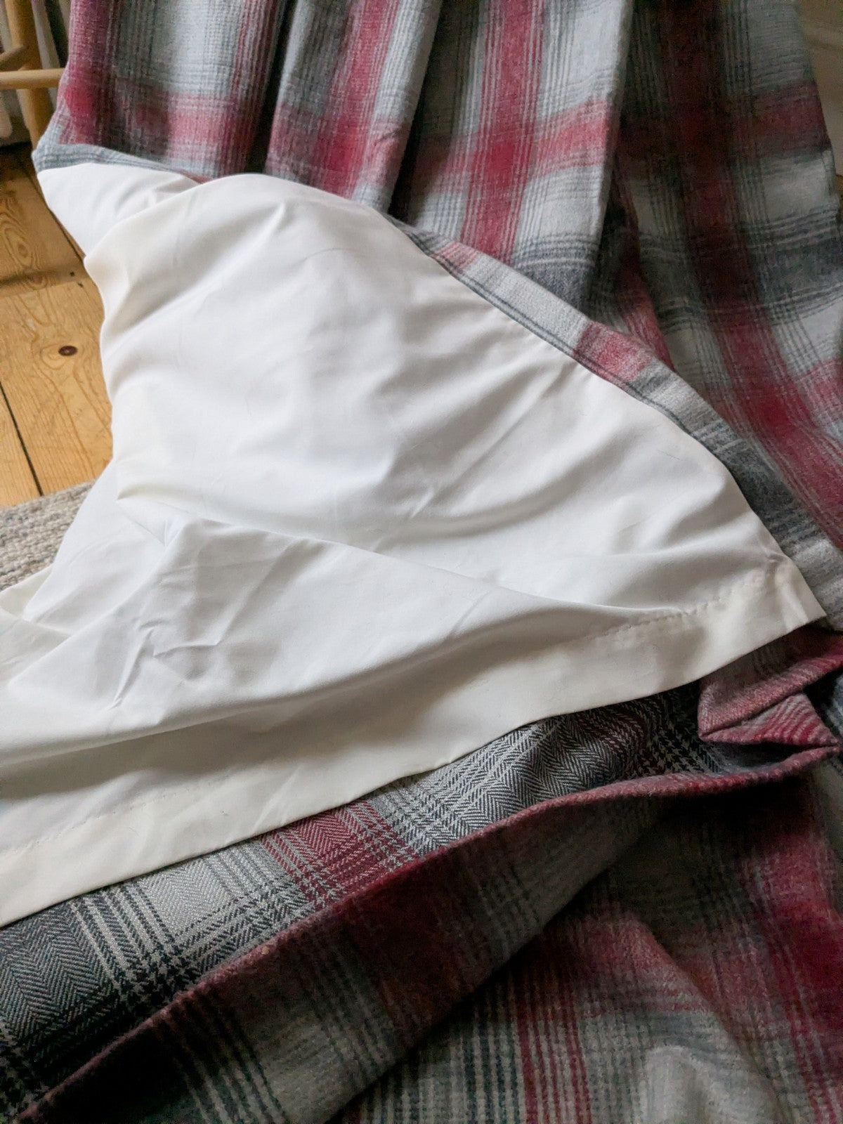 Next Curtains W168 x L229 cm Grey Red Tartan Check Eyelet Long Heavy Faux Wool