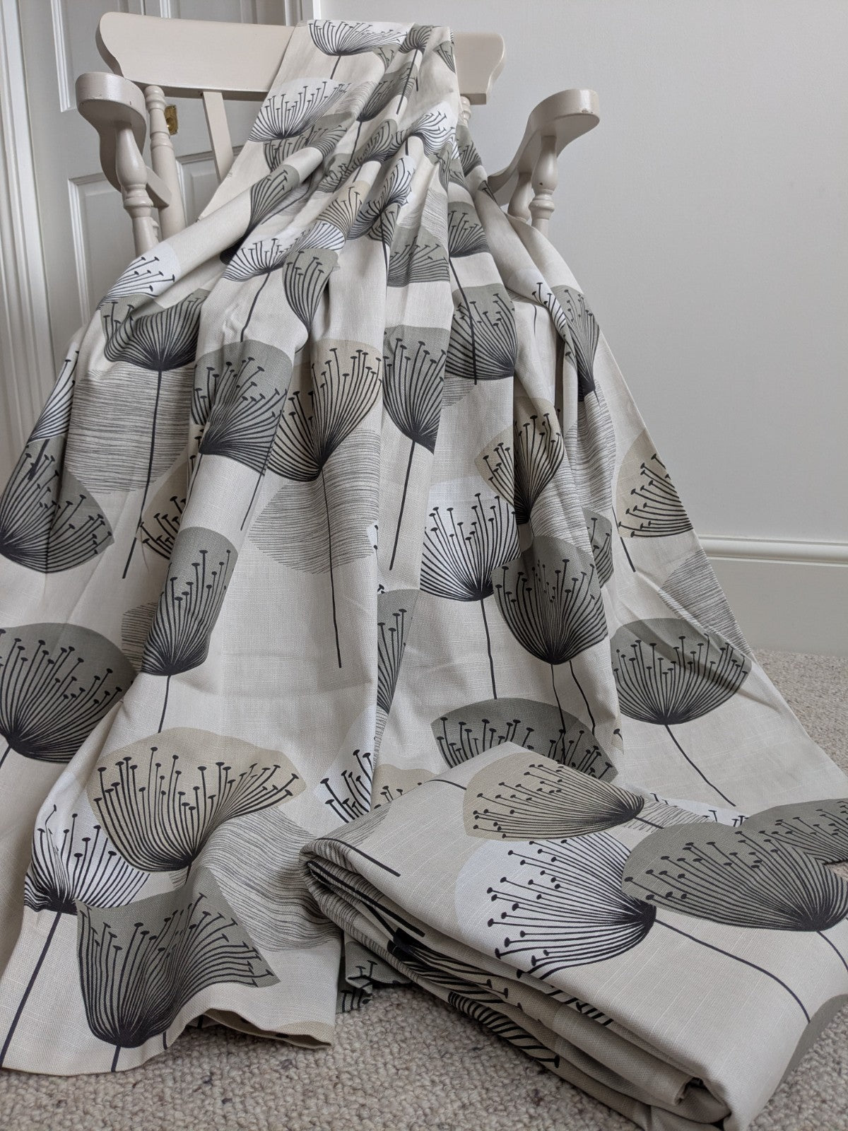 Sanderson Curtains W168 x L156 cm Dandelion Clocks Beige Eyelet 