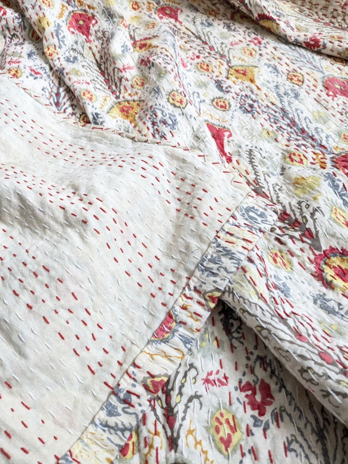 Single Door Curtain Quilted Kantha Throw Pencil W134 x 206 cm Red Yellow READ D.